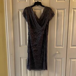 MARINA Sophisticated Lace Dress in steel gray size 16, bits runs small